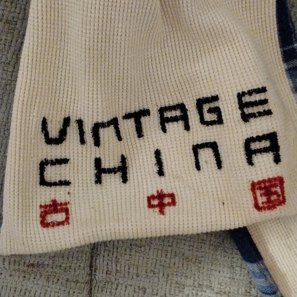 Vintage China blue plaid & cream waffle texture unisex flannel scarf-70 inches - Picture 3 of 5